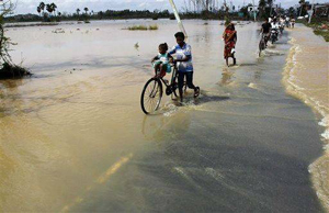 The grim flood fury continued unabated in Uttar Pradesh claiming 28 lives and displacing over 60,000 people in nine districts 